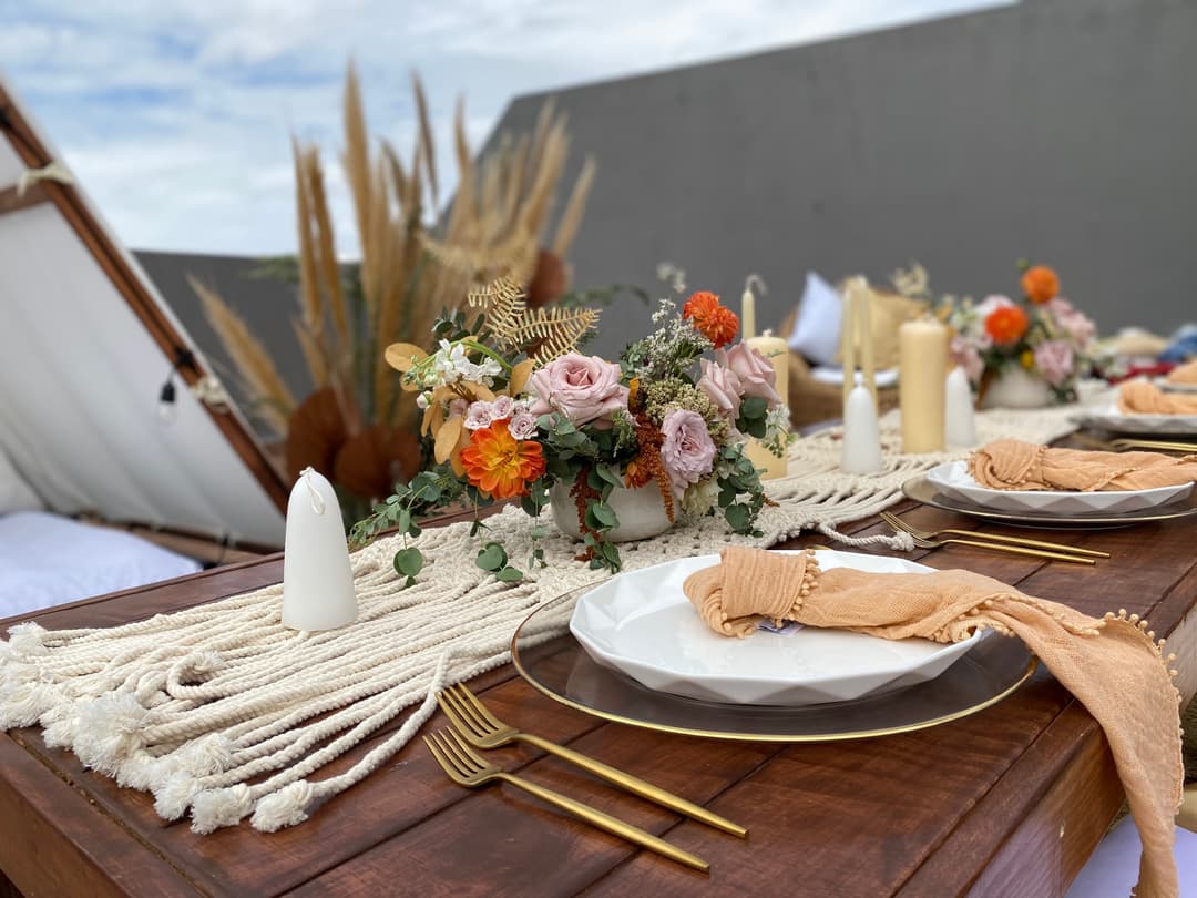 Montaje de mesa para eventos petite